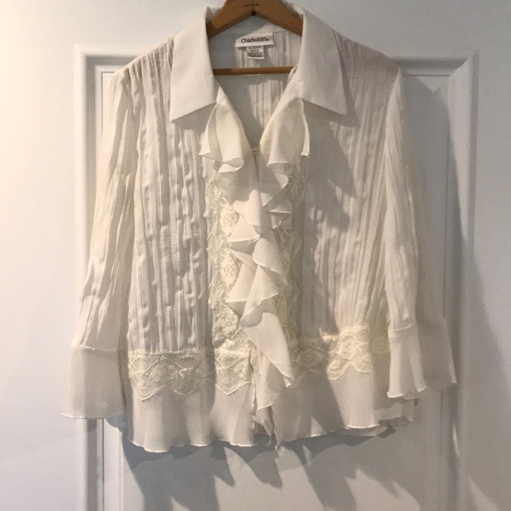 Price drop!! Chadwick’s ruffle front top